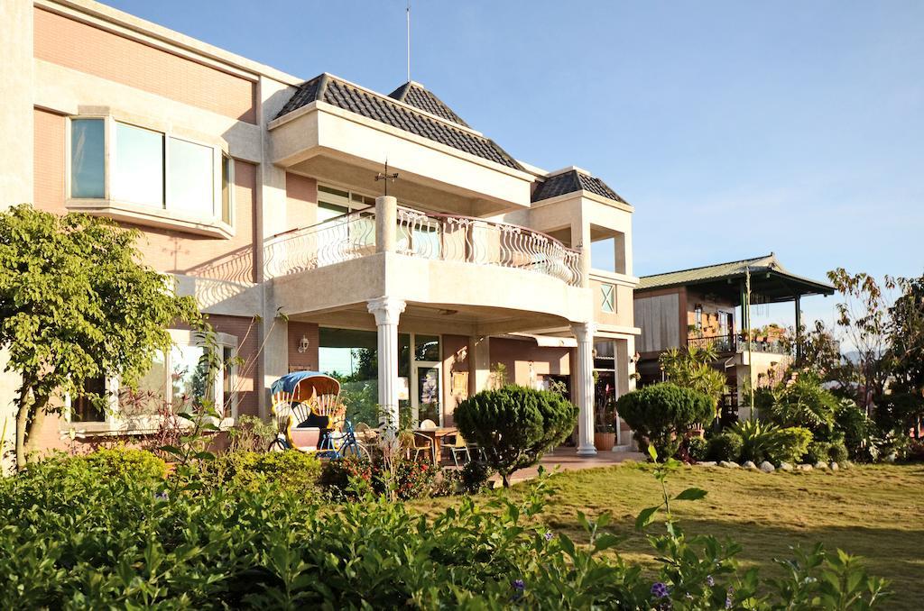 Taichung Xinshe Garden Life Homestay B&B Bagian luar foto