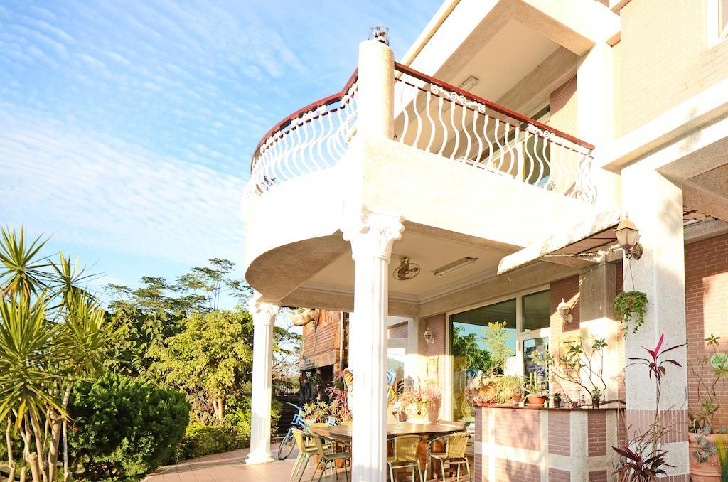 Taichung Xinshe Garden Life Homestay B&B Bagian luar foto