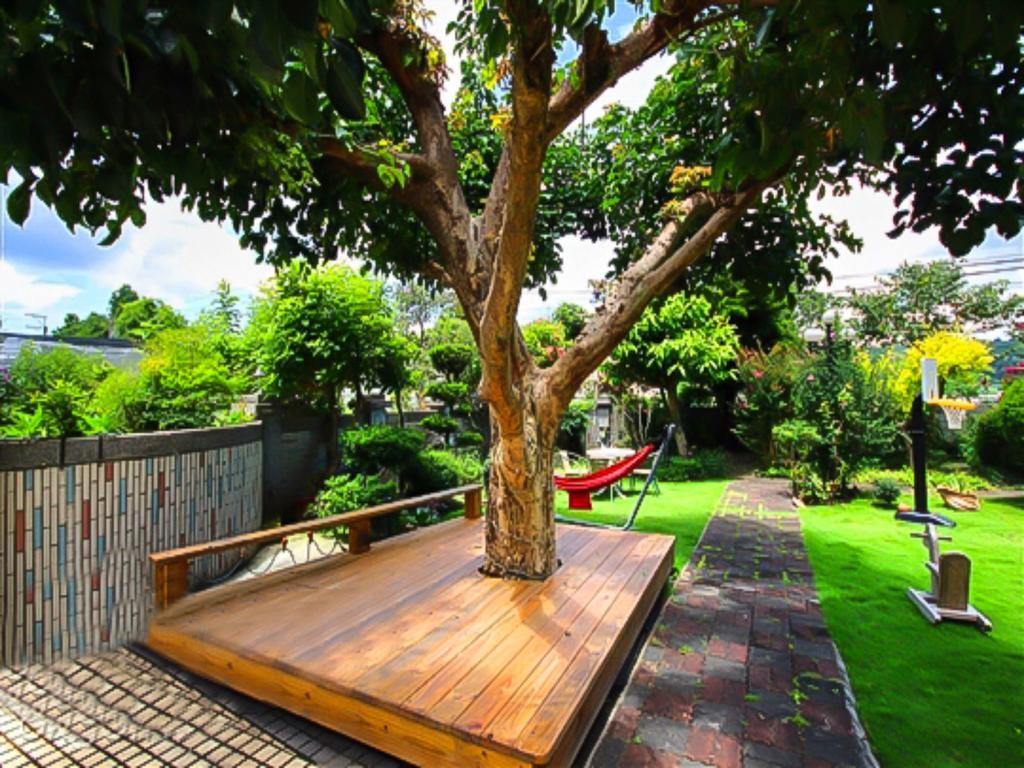 Taichung Xinshe Garden Life Homestay B&B Bagian luar foto