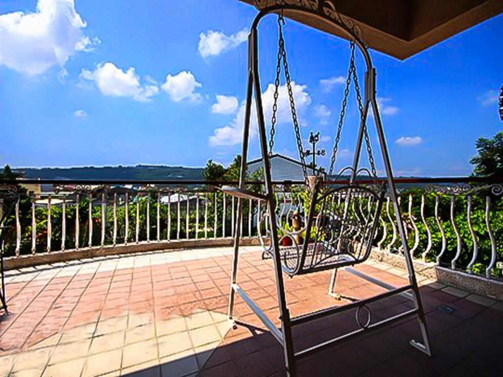 Taichung Xinshe Garden Life Homestay B&B Bagian luar foto