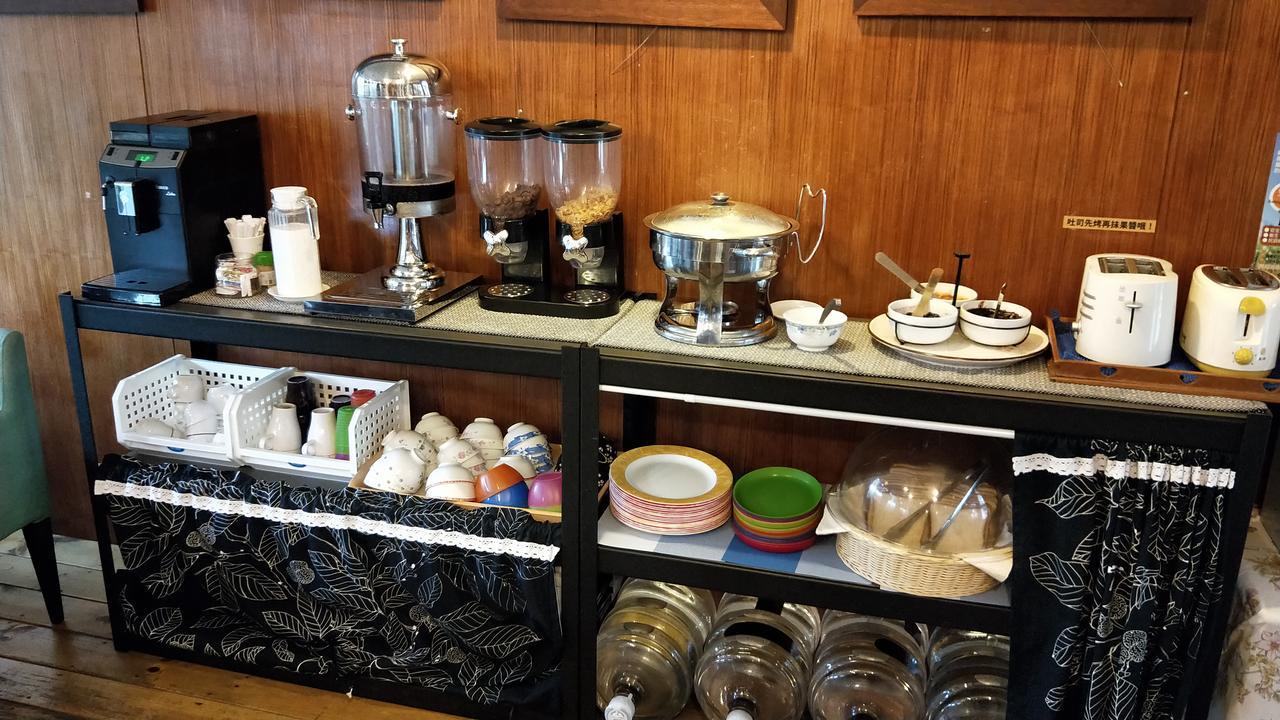 Taichung Xinshe Garden Life Homestay B&B Bagian luar foto