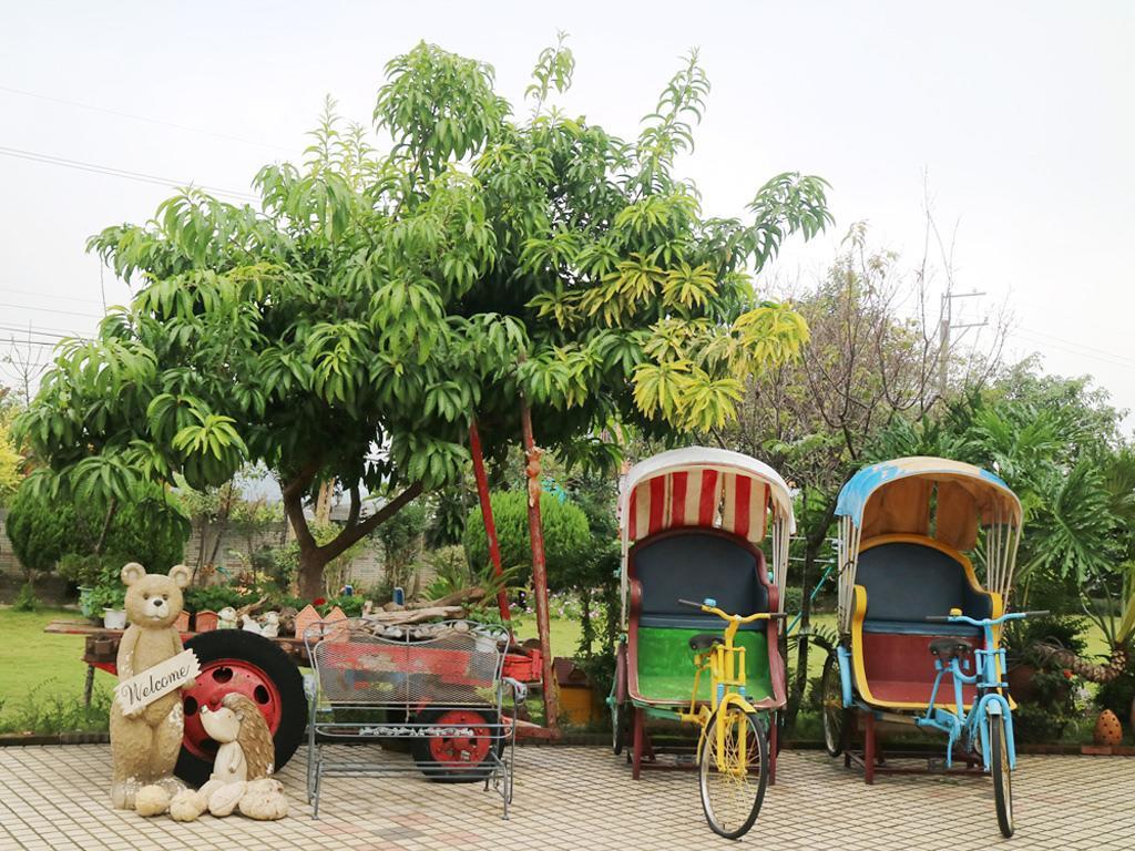 Taichung Xinshe Garden Life Homestay B&B Bagian luar foto