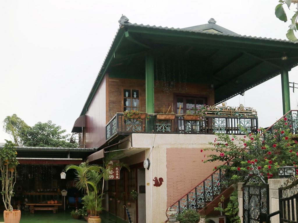 Taichung Xinshe Garden Life Homestay B&B Bagian luar foto
