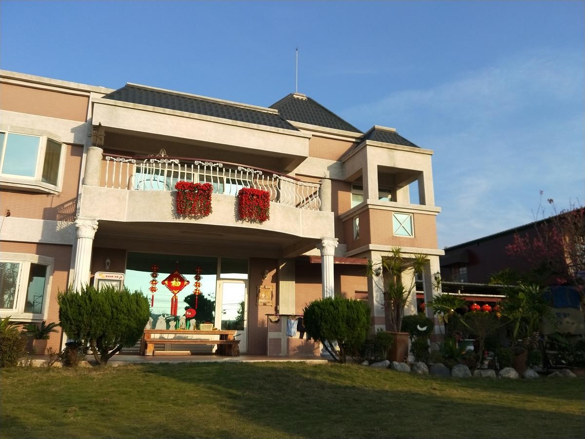 Taichung Xinshe Garden Life Homestay B&B Bagian luar foto